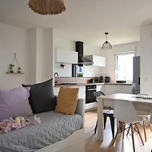 Spacieux Et Moderne A 10 Minutes Du Port De Appartement Vannes